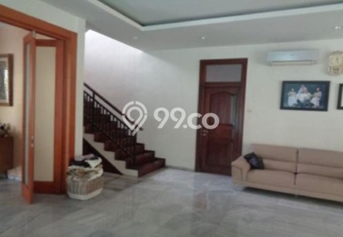 Rumah Elit Modern Tanpa Renovasi di Kemang Jakarta Selatan Rumah Elit Modern Tanpa Renovasi di Kemang Jakarta Selatan