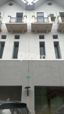 Ruko Bagus Dijual LB 120m2 Lokasi Strategis Jakarta Selatan Area Cocok untuk Berbisnis Ruko Bagus Dijual LB 120m2 Lokasi Strategis Jakarta Selatan Area Cocok untuk Berbisnis