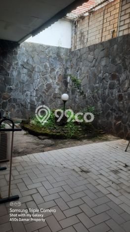 Dijual Hunian Rumah Terawat 3 KT di Cibubur, Jakarta Timur Dijual Hunian Rumah Terawat 3 KT di Cibubur, Jakarta Timur