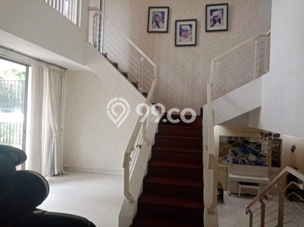 Rumah Luxury Modern Tanpa Renovasi di Harjamukti Depok Rumah Luxury Modern Tanpa Renovasi di Harjamukti Depok