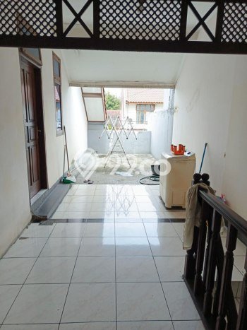 Siap Huni Rumah Mewah 4 Kamar di Ciracas Dekat ke Mana Pun Siap Huni Rumah Mewah 4 Kamar di Ciracas Dekat ke Mana Pun