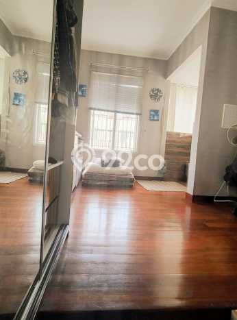 For Sale! Premium House LT 200m2 Desain Elegan di Cibubur For Sale! Premium House LT 200m2 Desain Elegan di Cibubur