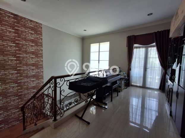 Dijual Rumah Mewah Elegan Dengan View Cantik di Cibubur, Bekasi Dijual Rumah Mewah Elegan Dengan View Cantik di Cibubur, Bekasi