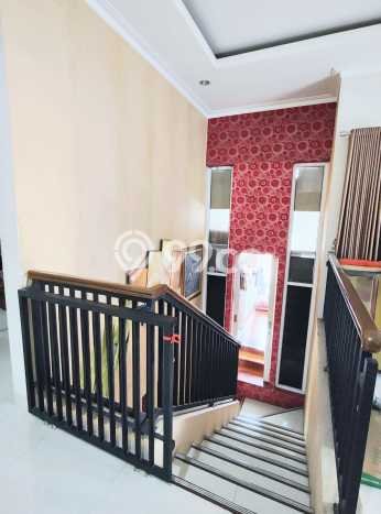 For Sale! Premium House LT 200m2 Desain Elegan di Cibubur For Sale! Premium House LT 200m2 Desain Elegan di Cibubur