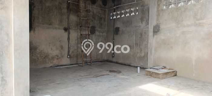 AREA BISNIS! Ruko Kawasan Karanganyar, Luas 220m2m², Jalan Utama, Strategis AREA BISNIS! Ruko Kawasan Karanganyar, Luas 220m2m², Jalan Utama, Strategis