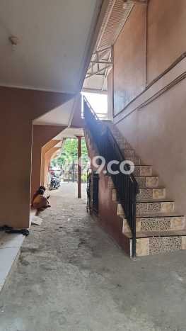 Kost Dijual di Cibubur dengan 13 KT dan Luas 800m2 Kost Dijual di Cibubur dengan 13 KT dan Luas 800m2