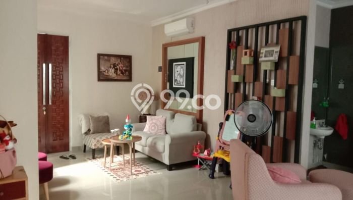 Dijual Rumah Mewah Elegan Dengan View Cantik di Kota Wisata, Bogor Dijual Rumah Mewah Elegan Dengan View Cantik di Kota Wisata, Bogor