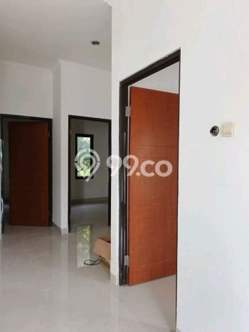 Hunian Cantik Minimalis Lb 130m2 di Ciracas, Jakarta Timur Hunian Cantik Minimalis Lb 130m2 di Ciracas, Jakarta Timur