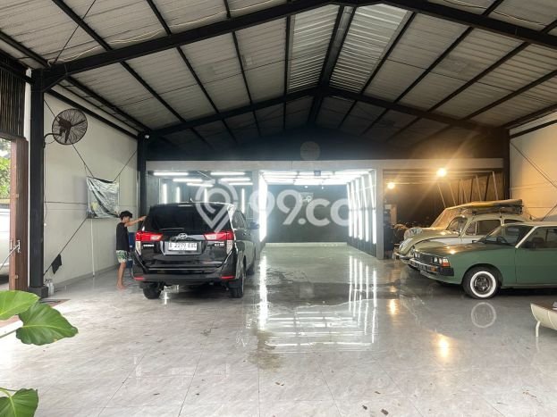 Jual Rumah Mewah Elegan Dengan View Cantik di Cibubur, Depok Jual Rumah Mewah Elegan Dengan View Cantik di Cibubur, Depok