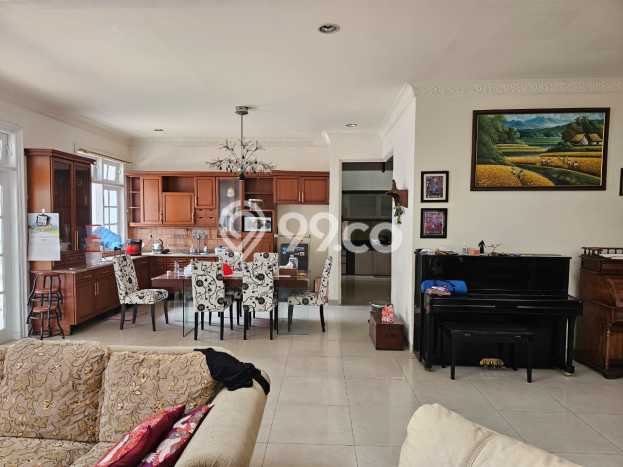 Ready to Use! Premium House LT 375m2 Desain Elegan di Cibubur Ready to Use! Premium House LT 375m2 Desain Elegan di Cibubur