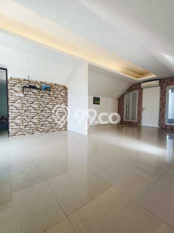 Jual Rumah Mewah Elegan Dengan View Eksklusif di Kota Wisata, Bogor Jual Rumah Mewah Elegan Dengan View Eksklusif di Kota Wisata, Bogor