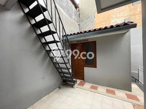 Jual Rumah Luas Megah Dengan View Cantik di Citra Grand, Jakarta Timur Jual Rumah Luas Megah Dengan View Cantik di Citra Grand, Jakarta Timur