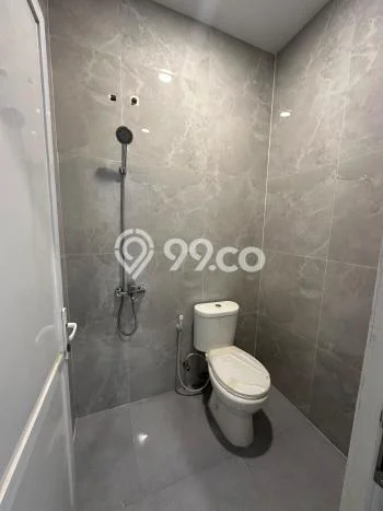 Dijual Rumah Eksklusif 2 KT di Raffles Hills, Jakarta Timur Dijual Rumah Eksklusif 2 KT di Raffles Hills, Jakarta Timur