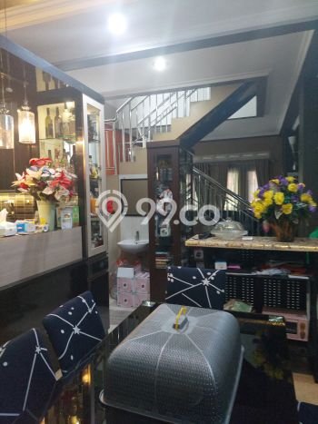 Rumah Elit Modern Tanpa Renovasi di Cibubur Bogor Rumah Elit Modern Tanpa Renovasi di Cibubur Bogor