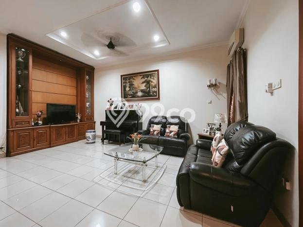 Rumah Mewah LB 300m2 Siap Huni Desain Elegan di Permata Buana, Jakarta Barat Rumah Mewah LB 300m2 Siap Huni Desain Elegan di Permata Buana, Jakarta Barat