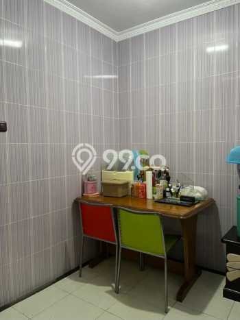 SPECIAL PRICE! Rumah Strategis di Wiyung, LT 96m2m² Bangunan 56m2m² SPECIAL PRICE! Rumah Strategis di Wiyung, LT 96m2m² Bangunan 56m2m²