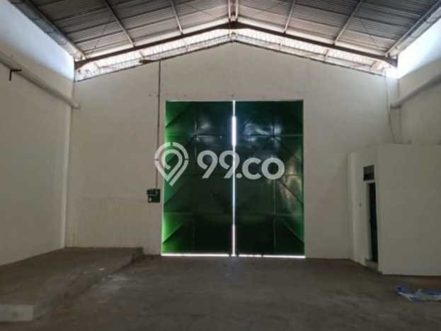 KAWASAN PREMIUM! Gudang di Margomulyo, Luas 450m2m², Akses Utama KAWASAN PREMIUM! Gudang di Margomulyo, Luas 450m2m², Akses Utama