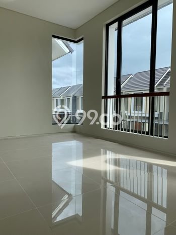 Rumah dengan Lokasi Strategis 2 KT di Citraland, Surabaya Rumah dengan Lokasi Strategis 2 KT di Citraland, Surabaya
