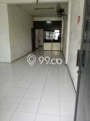 Ruko Premium di Tambaksari, Luas 275m2m², Area Komersial, Tingkat Keramaian Tinggi Ruko Premium di Tambaksari, Luas 275m2m², Area Komersial, Tingkat Keramaian Tinggi