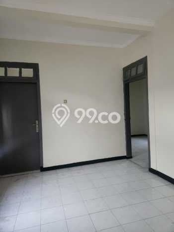 Rumah 6 KT 4 KM LT 279m2m², LB 250m2m² di , Surabaya Rumah 6 KT 4 KM LT 279m2m², LB 250m2m² di , Surabaya
