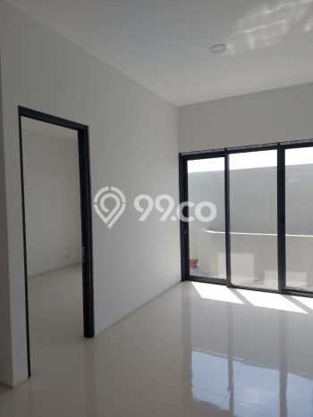 Rumah Lokasi Strategis di , Surabaya, LT 96m2m² LB 135m2m² Rumah Lokasi Strategis di , Surabaya, LT 96m2m² LB 135m2m²