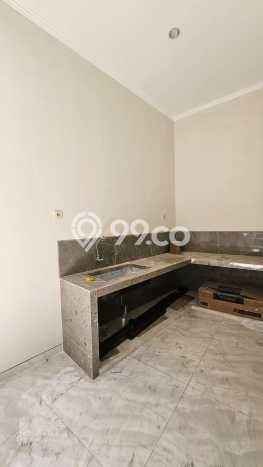 Rumah Lokasi Strategis di Semolowaru, Surabaya, LT 78m2m² Bangunan 118m2m² Rumah Lokasi Strategis di Semolowaru, Surabaya, LT 78m2m² Bangunan 118m2m²