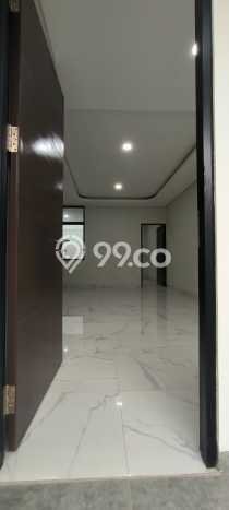 Rumah LB 120m2m² Dekat dengan Akses Transportasi, Surabaya - Lokasi Premium Rumah LB 120m2m² Dekat dengan Akses Transportasi, Surabaya - Lokasi Premium