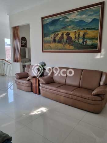 PROPERTI UNGGULAN! Rumah Strategis area Kendangsari, Luas 386m2m² Bangunan 480m2m² PROPERTI UNGGULAN! Rumah Strategis area Kendangsari, Luas 386m2m² Bangunan 480m2m²