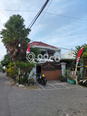 DIJUAL CEPAT! Rumah Wonocolo, Surabaya, Luas 367m2m² Bangunan 450m2m² DIJUAL CEPAT! Rumah Wonocolo, Surabaya, Luas 367m2m² Bangunan 450m2m²
