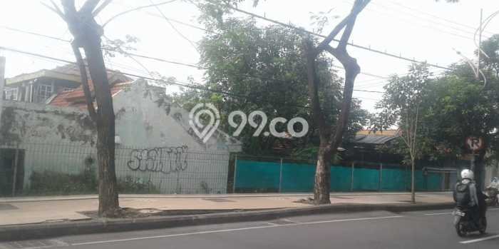 FEATURED! Rumah Asri area , Luas 555m2m² LB 500m2m² FEATURED! Rumah Asri area , Luas 555m2m² LB 500m2m²