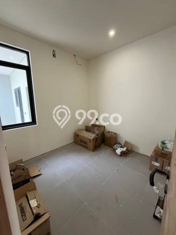 Rumah 4 KT 4 KM di Area Premium , Surabaya Rumah 4 KT 4 KM di Area Premium , Surabaya