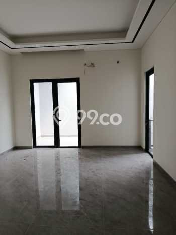 HOT PROPERTY! Rumah Strategis di , LT 210m2m² LB 405m2m² HOT PROPERTY! Rumah Strategis di , LT 210m2m² LB 405m2m²