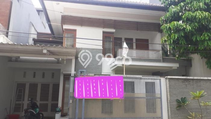 Rumah Eksklusif Siap Huni LT 225m2 di Kebayoran Baru, Jakarta Selatan Rumah Eksklusif Siap Huni LT 225m2 di Kebayoran Baru, Jakarta Selatan