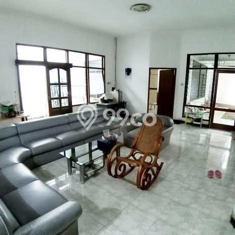 BEST DEAL! Rumah Nyaman di , LT 355m2m² Bangunan 240m2m² BEST DEAL! Rumah Nyaman di , LT 355m2m² Bangunan 240m2m²