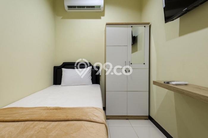 Peluang Investasi! Rumah Kost Dijual di Wonocolo, Surabaya, 17 KT, 4 KM, Luas 300m2 Peluang Investasi! Rumah Kost Dijual di Wonocolo, Surabaya, 17 KT, 4 KM, Luas 300m2