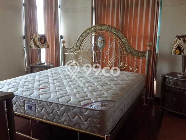 NEW LISTING! Rumah kawasan Dukuh Pakis, Ready, 5 KT, Akses Dukuh Pakis, Surabaya, Surabaya, Luas 200m2m² LB 200m2m² NEW LISTING! Rumah kawasan Dukuh Pakis, Ready, 5 KT, Akses Dukuh Pakis, Surabaya, Surabaya, Luas 200m2m² LB 200m2m²