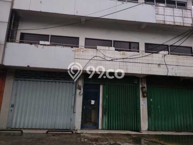 AREA PREMIUM! Ruko For Rent Kawasan , Luas 300m2m², Jalan Strategis AREA PREMIUM! Ruko For Rent Kawasan , Luas 300m2m², Jalan Strategis