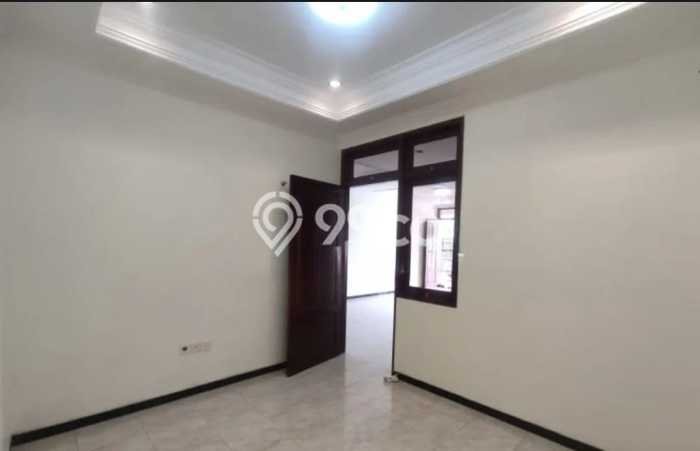 SPECIAL PRICE! Rumah Asri di , Luas 284m2m² LB 250m2m² SPECIAL PRICE! Rumah Asri di , Luas 284m2m² LB 250m2m²