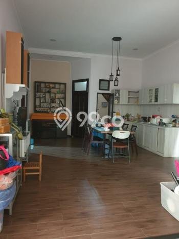 HARGA SPESIAL! Rumah di , Surabaya, Luas 287m2m² LB 250m2m² HARGA NEGO! HARGA SPESIAL! Rumah di , Surabaya, Luas 287m2m² LB 250m2m² HARGA NEGO!