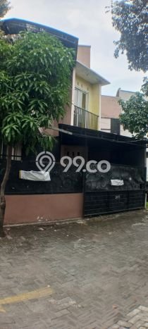 Rumah Asri 5 KT di Wiyung, Surabaya - Luas Tanah 72m2m² Rumah Asri 5 KT di Wiyung, Surabaya - Luas Tanah 72m2m²