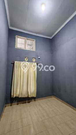 Disewakan! Rumah 3 Kamar Tidur &
1 Kamar Mandi di Tanah Sareal, Bogor Disewakan! Rumah 3 Kamar Tidur &
1 Kamar Mandi di Tanah Sareal, Bogor