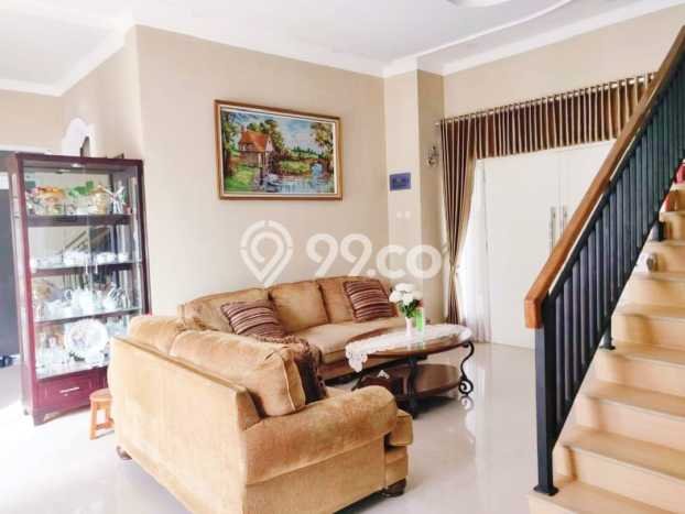 Hunian Mewah LB 250m2 Siap Pakai Desain Elegan di Baranangsiang, Bogor Hunian Mewah LB 250m2 Siap Pakai Desain Elegan di Baranangsiang, Bogor
