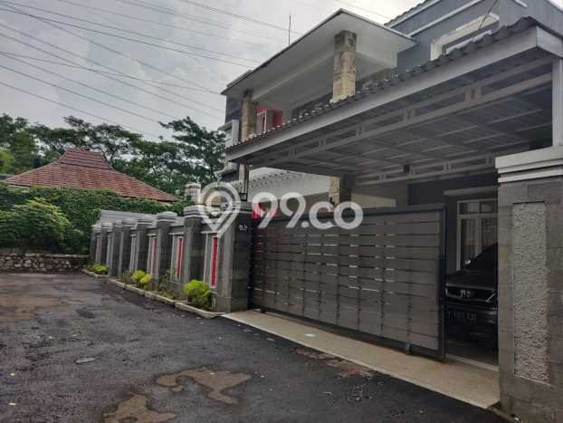 Hunian Mewah LB 250m2 Siap Pakai Desain Elegan di Baranangsiang, Bogor Hunian Mewah LB 250m2 Siap Pakai Desain Elegan di Baranangsiang, Bogor
