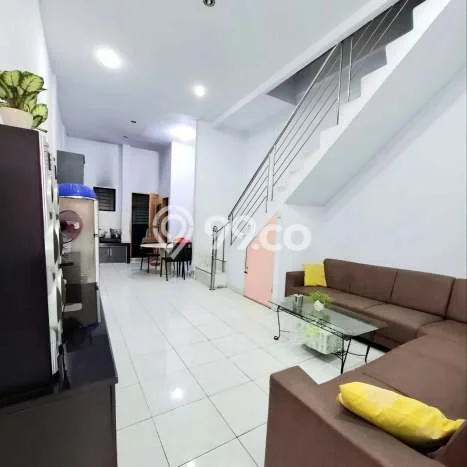 KESEMPATAN EMAS! Rumah Premium di Medan Petisah, Medan, Luas 76m2m² Bangunan 130m2m² KESEMPATAN EMAS! Rumah Premium di Medan Petisah, Medan, Luas 76m2m² Bangunan 130m2m²