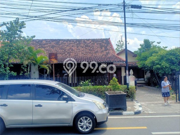 Siap Huni Rumah Mewah 5 Kamar di Kotagede Dekat ke Mana Saja Siap Huni Rumah Mewah 5 Kamar di Kotagede Dekat ke Mana Saja