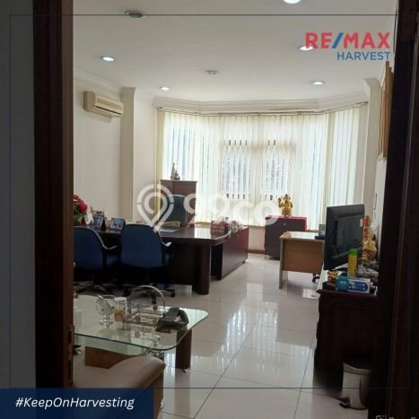 Ruko Bagus Dijual LB 400m2 Lokasi Strategis Jakarta Pusat Area Cocok untuk Berbisnis Ruko Bagus Dijual LB 400m2 Lokasi Strategis Jakarta Pusat Area Cocok untuk Berbisnis