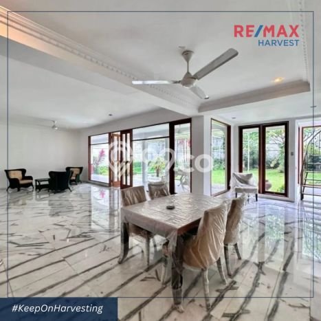 Rumah Luxury Modern Siap Huni di Kemang Jakarta Selatan Rumah Luxury Modern Siap Huni di Kemang Jakarta Selatan
