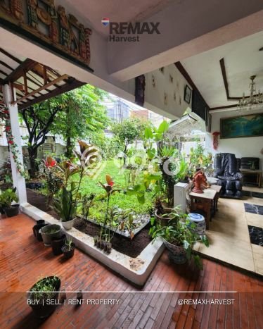 For Sale! Luxury House LT 412m2 Desain Modern di Pejaten For Sale! Luxury House LT 412m2 Desain Modern di Pejaten