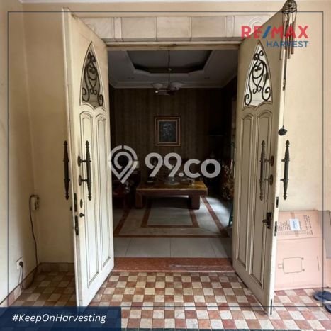Dijual Rumah Premium dengan Fasilitas Sekitar Komplit di Menteng, Jakarta Pusat Dijual Rumah Premium dengan Fasilitas Sekitar Komplit di Menteng, Jakarta Pusat