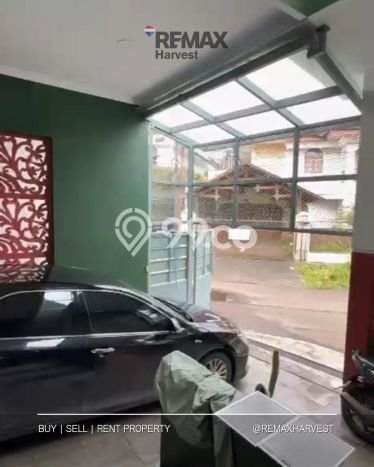 Rumah Eksklusif Siap Huni LT 215m2 di Kebon Jeruk, Jakarta Barat Rumah Eksklusif Siap Huni LT 215m2 di Kebon Jeruk, Jakarta Barat